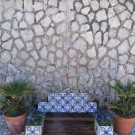 Oda ve Kahvaltı Teresa