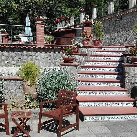 Oda ve Kahvaltı Teresa
